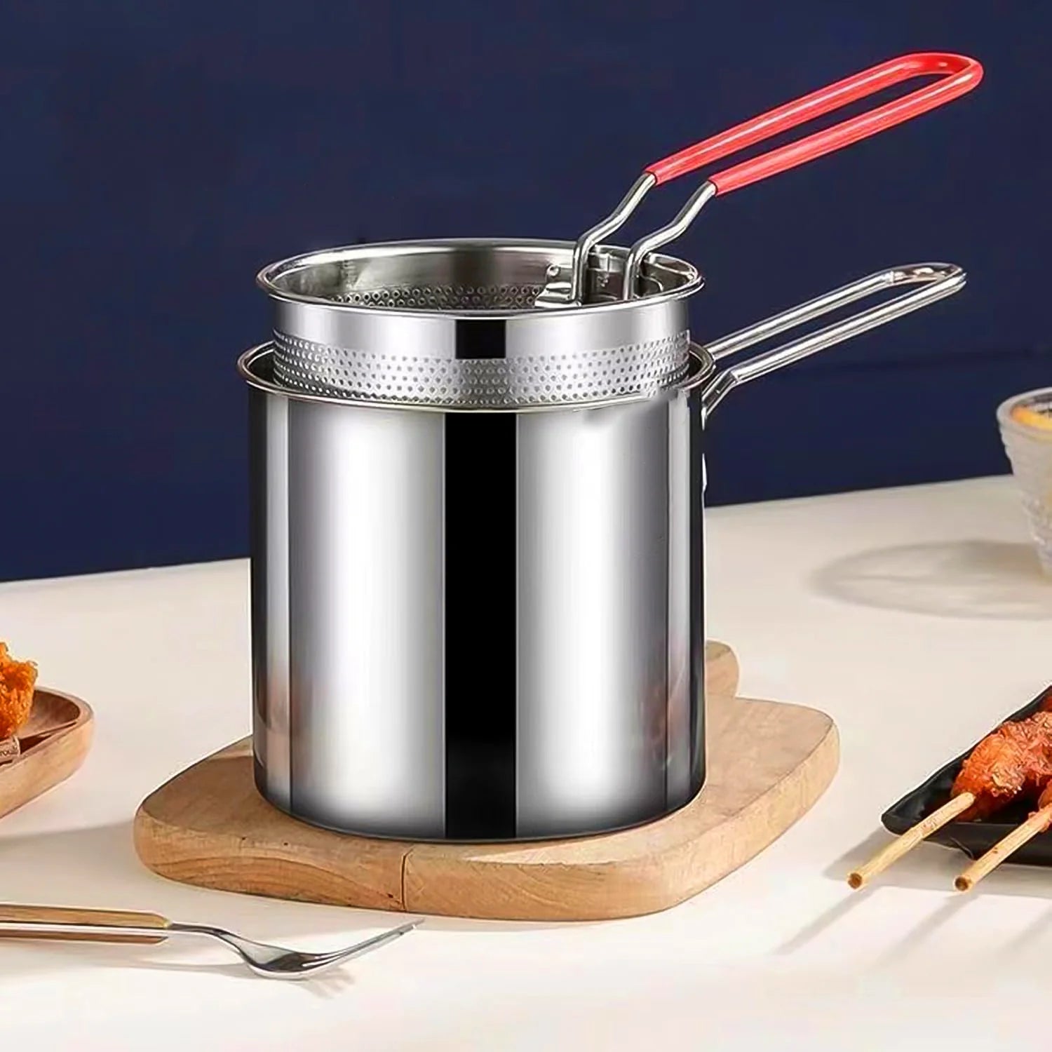 Small Deep Frying Pot with Strainer Basket | 1200ml Oil Fryer Pan | 2-Piece Kitchen Frying Set