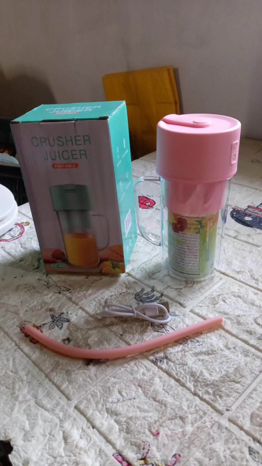 Portable Small Juicer Blender with Water Bottle – 2 Pc Set (Travel Friendly)